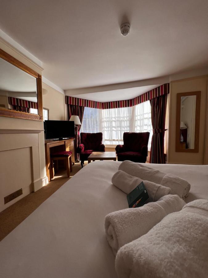 The Royal Lion Hotel ليم ريجيس المظهر الخارجي الصورة