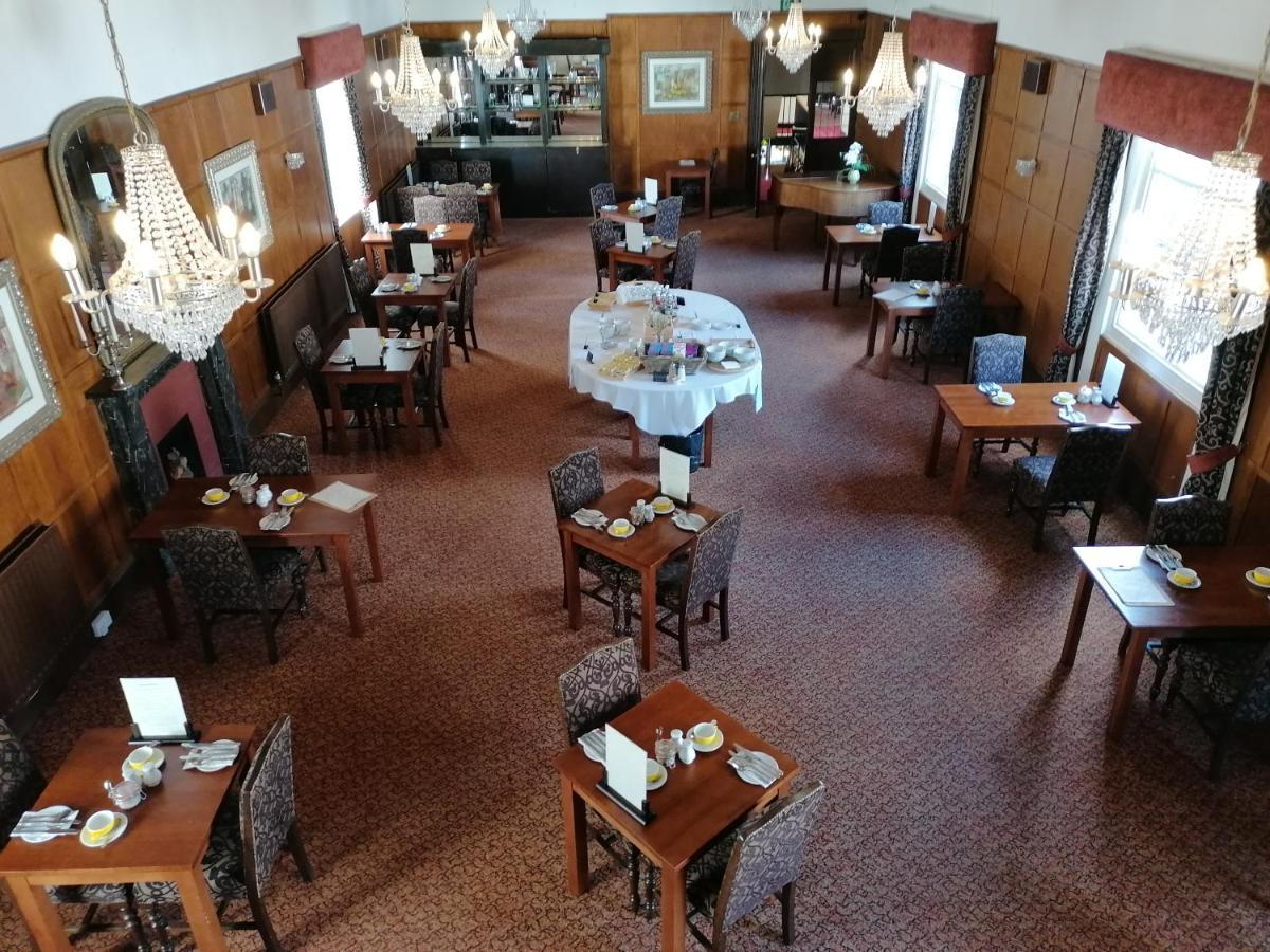The Royal Lion Hotel ليم ريجيس المظهر الخارجي الصورة